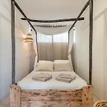 Beachhouse Jula Apartamento *