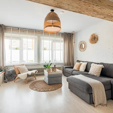 Beachhouse Jula Apartment